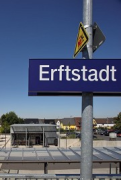 Erftstadt railway station: plattform-view from East, zoomed
