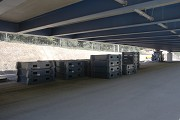 A45-Brücke, Haiger: Hydraulische Hebenanlage, Stapelkastenlager