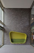 Kinderpsychatrie "Wilhelmstift", Hamburg: Sitzecke Haupteingang, Bild 2
