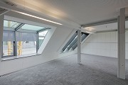 Kurfürstendamm 188: Dachgeschossbüro, Gemeinschaftsbüro Innenhof