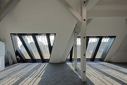 Kurfürstendamm 188: vorderer Teil Dachgeschossgroßraumbüro Schlüterstraße, Bild 5