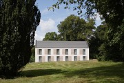 Schloss Kranichstein: Parkansicht der 20-Zimmer Erweiterung
