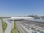 Eurogare, Mons: Erhöhte Ansicht Bahnhofshalle von Südwesten