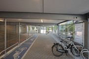 Mobilstation Erkelenz: Fahrradgarage, Blick zum Ausgang