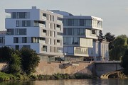 Sparkasse Neu-Ulm: Donauansicht Ensemble, starker Zoom