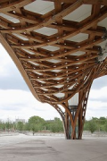 Centre Pompidou-Metz: Stützpfeiler Dachkonstruktion, Zoom