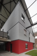 Stahlwerk Becker, Halle 18: Eckdetail der inneren Baukörpers