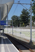 Arnhem-Centraal: Nordöstlichstes Gleis mit Gleisböschung, Bild 2