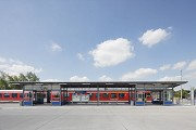 Bahnhof Bedburg: Ostansicht, Unterstand Gleis 2
