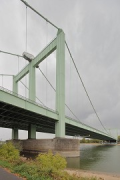 Rodenkirchener Brücke: Westlicher Pylon