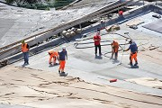 Hyparschale, Magdeburg: Sanierungsarbeiten auf nordöstlicher Dachschale, Bild 1