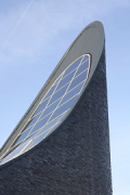 Kirche-am-Meer: Die Glockenturmspitze ist ein verblendetes Betonfertigteil