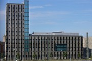 Technisches Rathaus, Mannheim: Nordostansicht (über Gleise hinweg), Bild 2