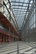 Universitätsbibliothek Marburg: Südliches Atrium, Bild 3 (Foto: Sowa, Theiss, Schilken, Wagner, Suchfort, von der Heid, Franke)