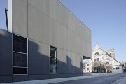 Erweiterung St. Leonhard: Perspektive auf Platz und Jesuitenkirche