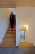 Neue Höfe Dürwiß: Treppenhaus Einliegerwohnung, ghost