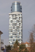 Neuer Henninger Turm: Fernansicht Hainer Weg (Zoom)