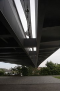 Osthafenbrücke FFM: Untersicht östliche Bauteilfuge zwischen Fahrbahn und Gehweg