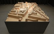 "Am Tacheles", Berlin: Im Projekt-Showroom ist ein Städtebaumodell des Areals aufgestellt , Bild 3