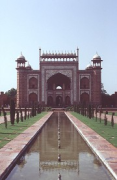 Taj Mahal, Agra: Zentrale Achse, Blick auf Torbau