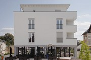 Rüdesheimer Square: Northern view new building
