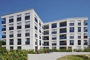 Colmdorf-Street, Munich-Aubing: residential quarter courtyard towards north