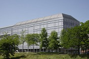 tamedia - southern façade, sun shaded 1