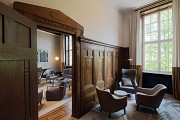 Fraser Suites: library-lobby