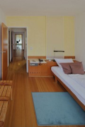 Hotel Prinz Carl: Eiermann extension, view in the single room towards the corridor