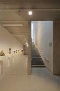 Musée La Boverie: basement-staircase