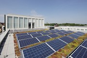 Mittelbayerischer Verlag: extensive greening & photovoltaics