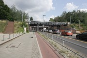 Yorck-bridges, Berlin: View to the east at the entrance to the Flaschenhalspark, northside