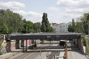 Yorck-bridges, Berlin: elevated view to the east at entrance to the Flaschenhalspark