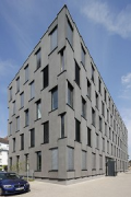 Eastsite Mannheim: Eastside I - shedded, anthracite-coloured precast-concrete-elements, pict 1