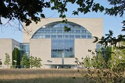 Federal Chancellery: Northern view of the principle building with adminstration-entrance