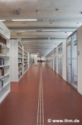 Marburg university library: shelf rows, fig. 2 (photo: Sowa, Theiss, Schilken, Wagner, Suchfort, von der Heid, Franke)