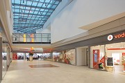 NeuerMarkt: western mall-alley, NO view, landscape