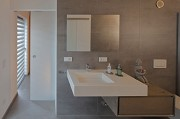 New Homestaed Dürwiß: bathroom 1, closed blinds