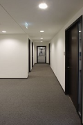 One Goethe Plaza: office corridor standard level 1