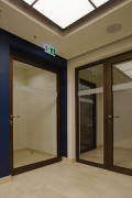 One Goethe Plaza: elevator lobby standard level 2