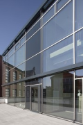 St. Leonhard-extension: 1st floor glass-façade