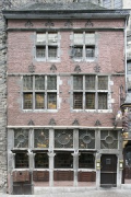 Aachen town-hall: Postwagen-Restaurant, stone-made-wing