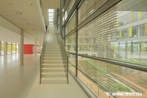 Neue Chemie, JLU Gießen: interne Magistrale; Foto: Staufenberg/Müller