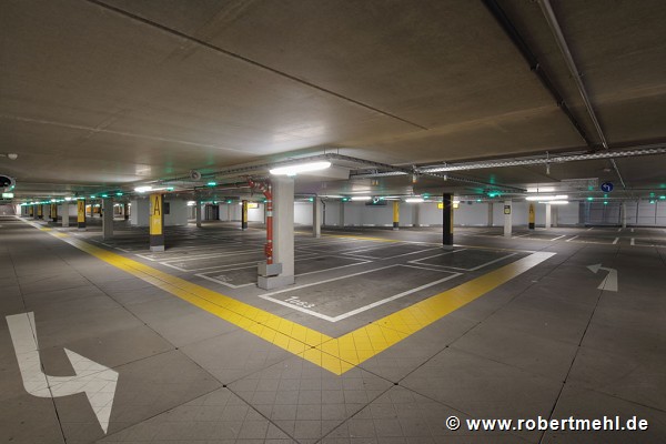 Aquis-Plaza: Parkhaus, Bild 2