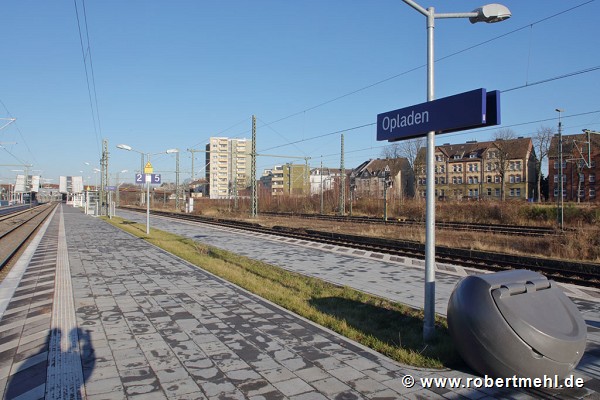 Bahnhof Leverkusen-Opladen: Bahnsteig Gleis 2 und 5, Bild 1