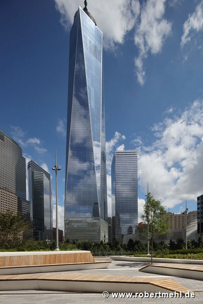 Liberty Park: Kernbereich mit One World Trade Center, Bild 2