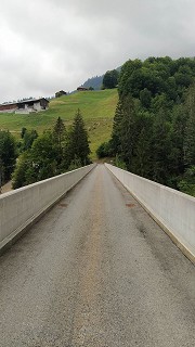 Richard Coray: Salginatobelbrücke, Fahrbahn