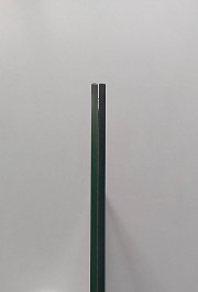 Geschliffene Glaskante einer Vakuumisolierglasscheibe von LandVac