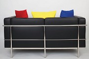 Le Corbusier’s LC-2-Sofa Ready-made