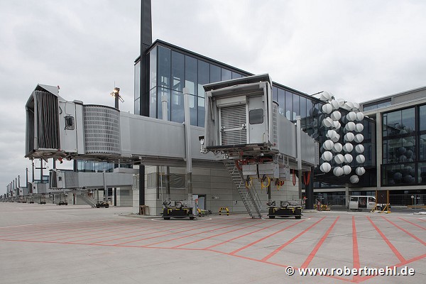 BER airport, Berlin: Airbus A 380 gate